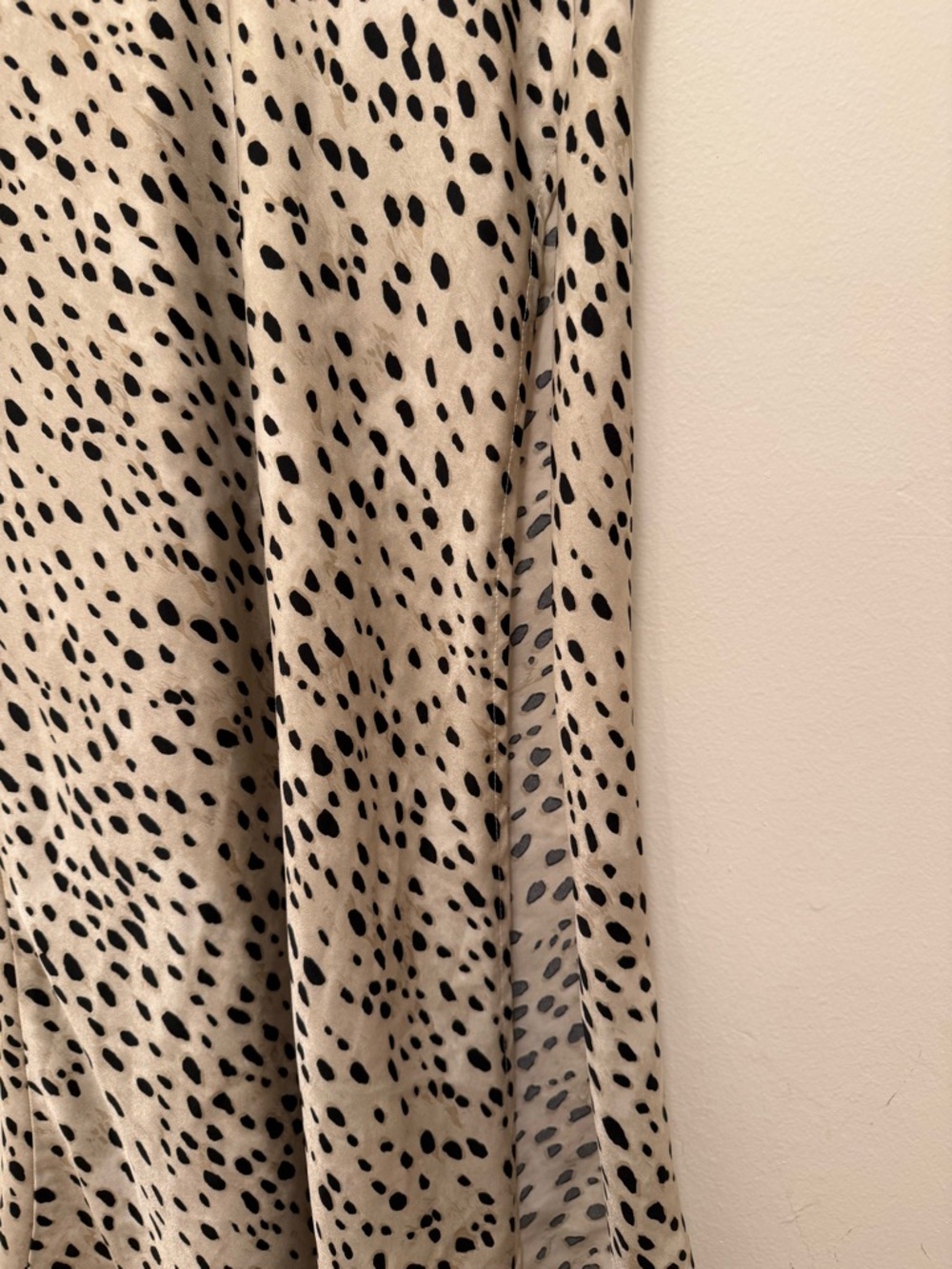 Micas Spotted Animal Print Maxi Skirt With Leg Slit Size Small - Picture 2 of 5